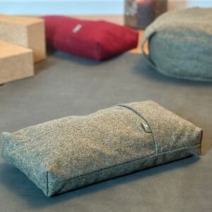 Kleines Yogakissen aus Schurwolle